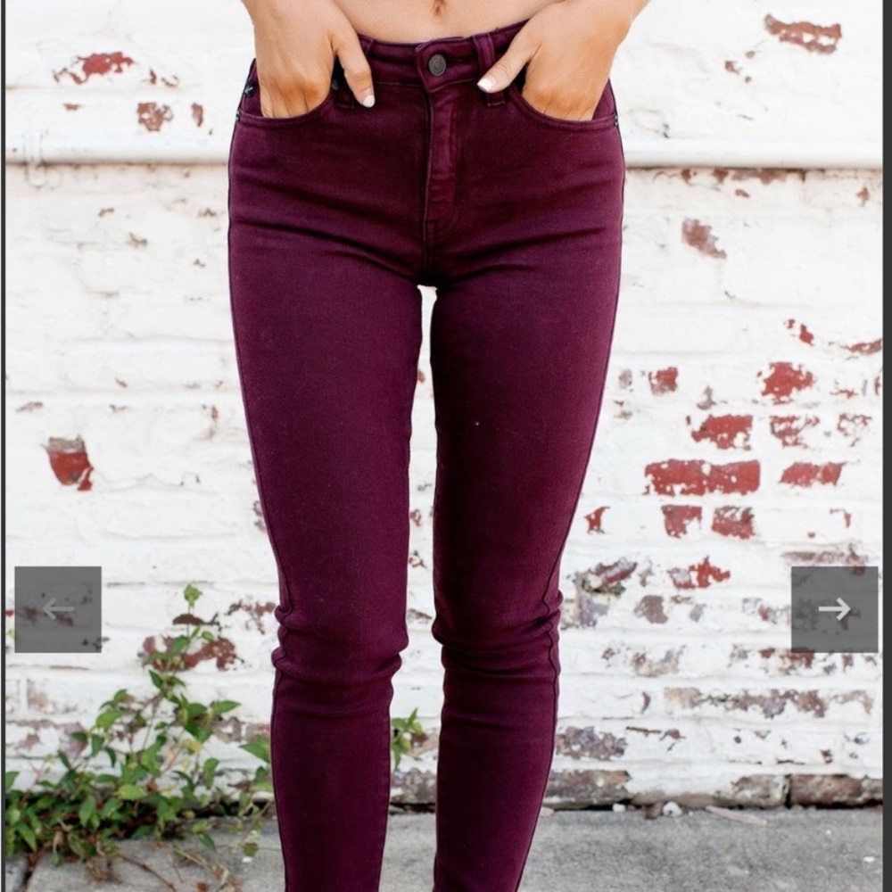 Kancan Burgundy Colored Skinnies